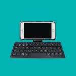 Foldable keyboard with hideable stand